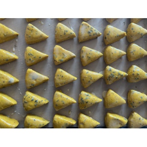 50 X  spinach and cheese triangles dog Biscuits Buy 2 bags get 1 bag free